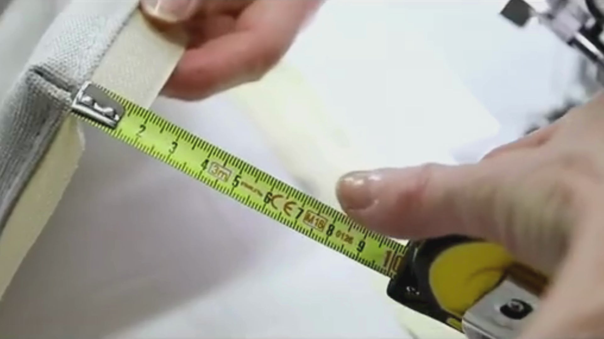 Carica video: Video manifattura